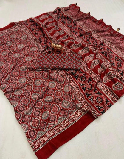 Pre Draped Saree With Stitch Blouse