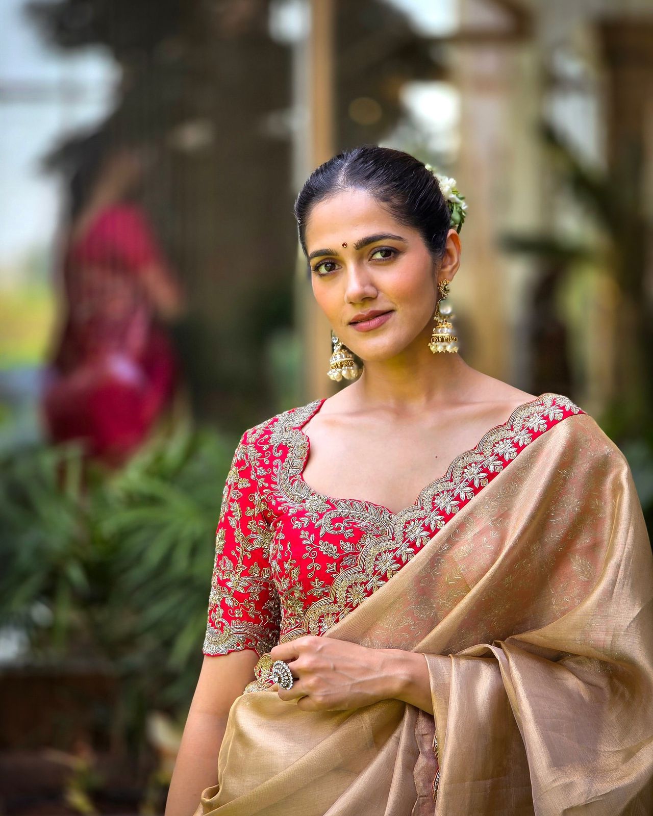 zoya Gold Soft tissu saree