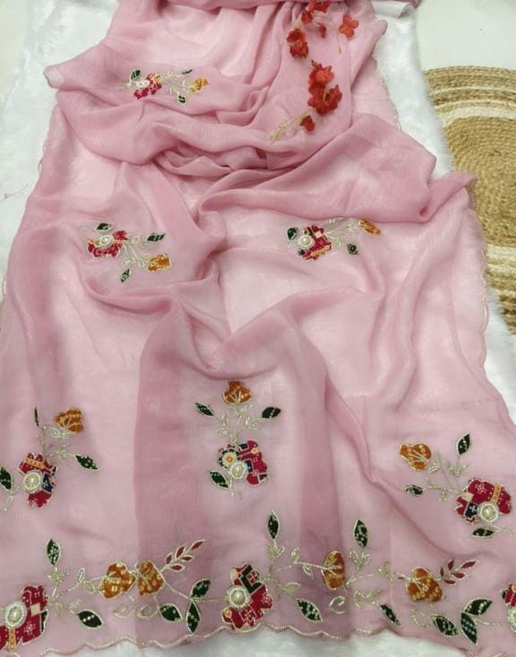 Women,s fandy chiffon  fancy saree