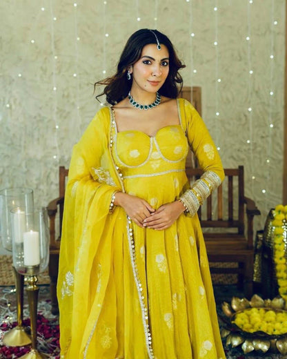 Yellow, pure chinon silk fancy gown
