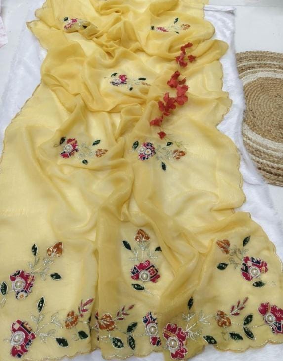 Women,s fandy chiffon  fancy saree