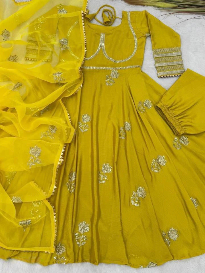 Yellow, pure chinon silk fancy gown