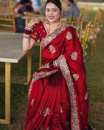 Blooming Vichitra saree