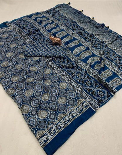 Pre Draped Saree With Stitch Blouse